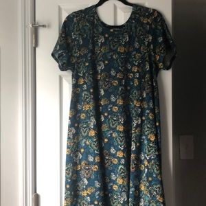 Fall lularoe Carley small